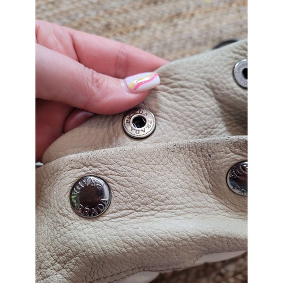 [Prada] Handbag - Picture 6 of 16